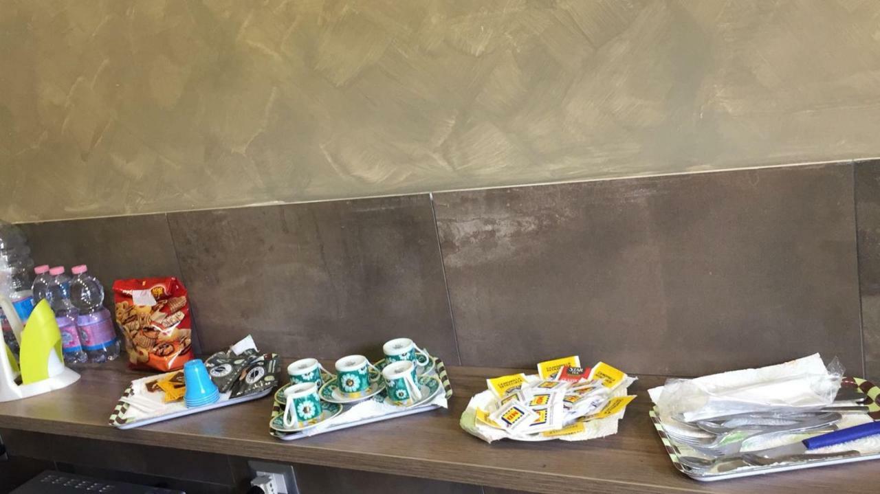 Da Bruno Bed & Breakfast Napoli Bagian luar foto